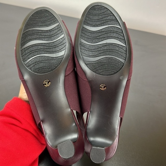 East 5th Neville Burgundy Strappy Heeled Sandals Size 6M Slingback - Picture 6 of 11